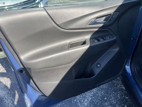Used 2024 Chevrolet Equinox LT w/ LPO, Floor Liner Package FWD image 8