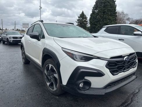 Used 2025 Subaru Crosstrek 2.5i Limited w/ Crosstrek Mirror Package image 3