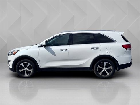 Used 2016 Kia Sorento EX w/ EX Touring Package image 8