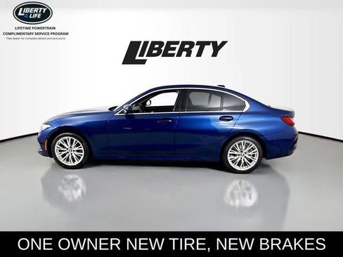 Used 2023 BMW 330i xDrive Sedan w/ Premium Package image 4