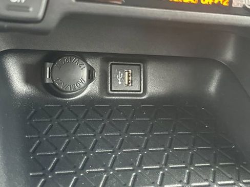 Certified 2025 Toyota RAV4 LE image 36