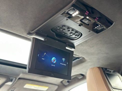 Used 2019 Cadillac Escalade Platinum image 20