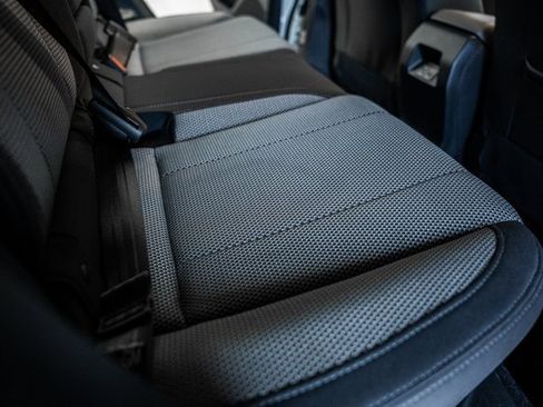 Used 2024 Subaru Crosstrek 2.0i Premium image 31