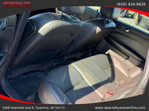 Used 2011 Chevrolet Impala LTZ FWD image 15