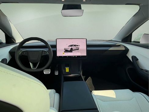 Used 2025 Tesla Model 3 Performance AWD/4WD image 14