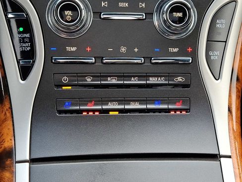 Used 2020 Lincoln Nautilus Reserve image 17