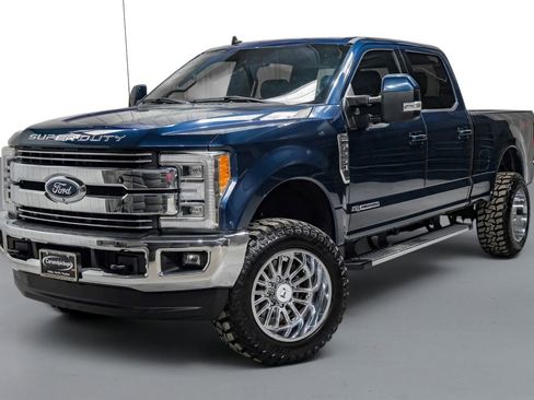 Used 2019 Ford F250 Lariat w/ Lariat Ultimate Package AWD/4WD image 4