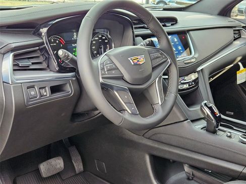 New 2026 Cadillac XT5 Luxury w/ LPO, Floor Liner Package FWD image 9