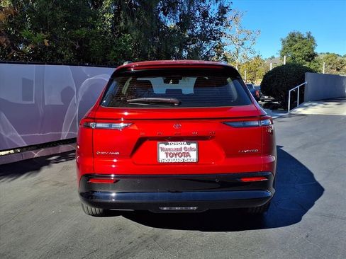 New 2025 Toyota Crown Signia image 6