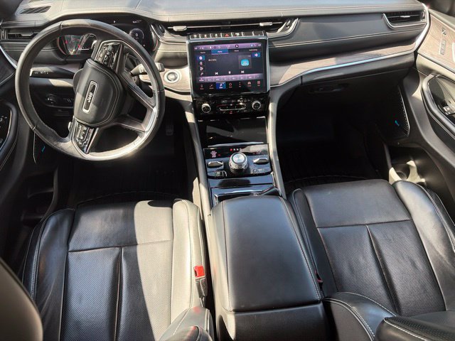 Used 2022 Jeep Grand Cherokee L Overland w/ Luxury Tech Group IV AWD/4WD image 22