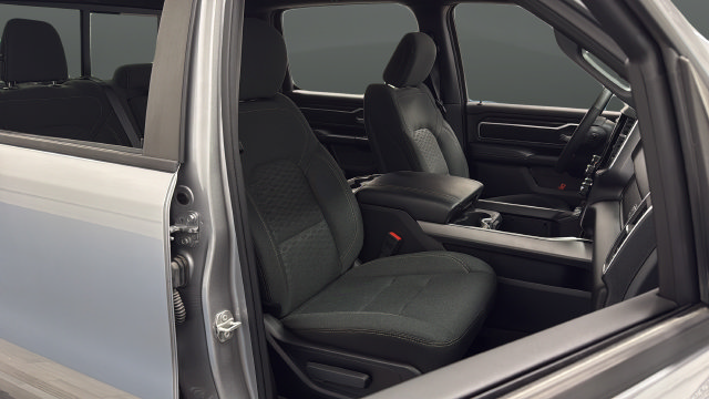 Used 2025 RAM 1500 Big Horn AWD/4WD image 24