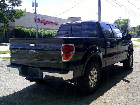 Used 2013 Ford F150 Lariat w/ Lariat Chrome Pkg image 4