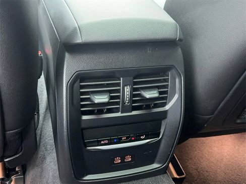 Used 2023 BMW i4 eDrive40 w/ M Sport Package image 46