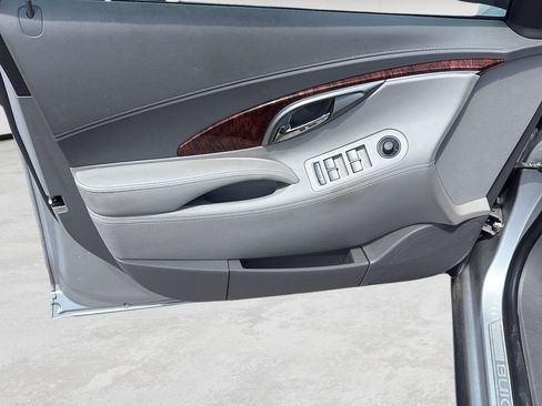 Used 2013 Buick LaCrosse FWD image 15