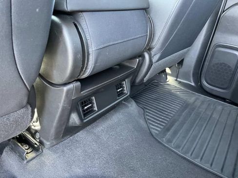 Used 2019 Chevrolet Silverado 1500 Custom Trail Boss w/ Custom Convenience Package AWD/4WD image 14