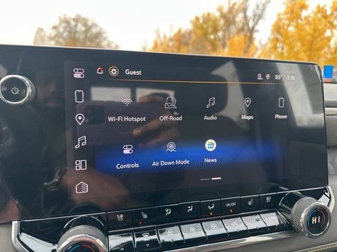 New 2026 Chevrolet Colorado ZR2 w/ Technology Package image 23