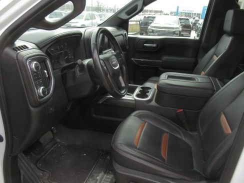 Used 2021 GMC Sierra 1500 AT4 w/ AT4 Preferred Package image 3