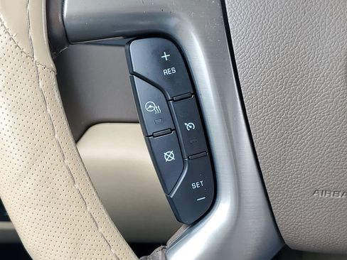 Used 2013 Chevrolet Tahoe LTZ AWD/4WD image 23