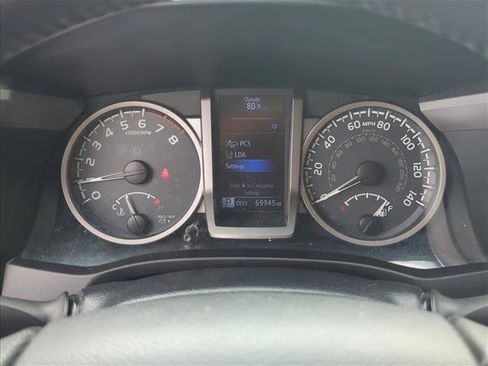 Certified 2019 Toyota Tacoma SR5 RWD image 10