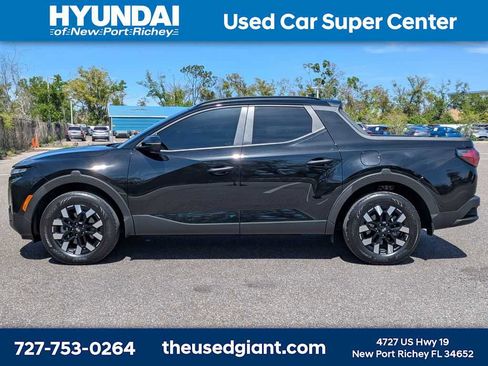 Used 2025 Hyundai Santa Cruz SEL image 2