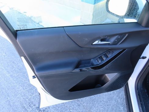 New 2026 Chevrolet Equinox LT w/ Safety and Technology Package image 23