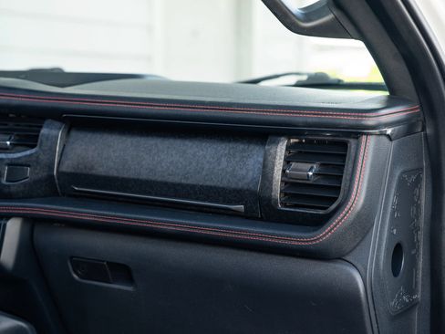 Used 2023 Ford Expedition Limited AWD/4WD image 15