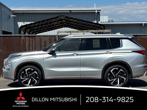 Used 2024 Mitsubishi Outlander SEL AWD/4WD image 7