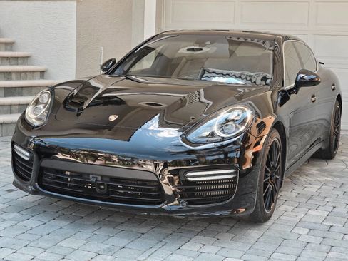 Used 2014 Porsche Panamera image 32