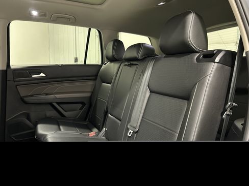 Used 2023 Volkswagen Atlas SEL R-Line AWD/4WD image 31