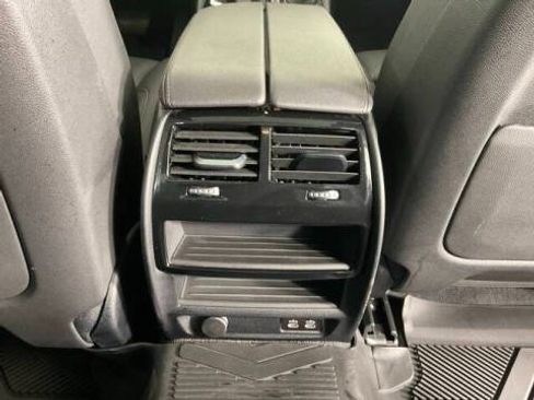 Used 2021 BMW 530e 530e iPerformance w/ Premium Package image 25