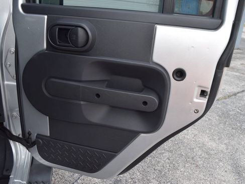 Used 2010 Jeep Wrangler Unlimited Sahara w/ Trailer Tow Group AWD/4WD image 58