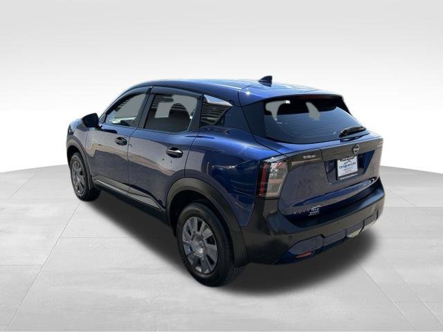 Used 2025 Nissan Kicks S FWD image 11