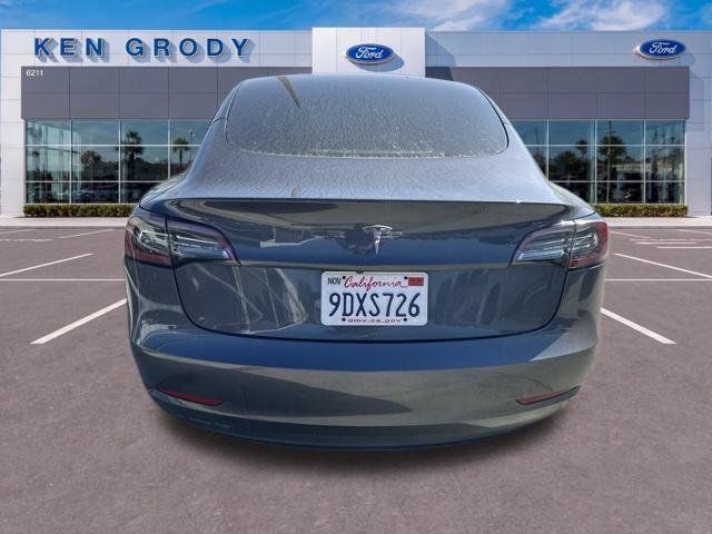 Used 2023 Tesla Model 3 Standard Range RWD image 5