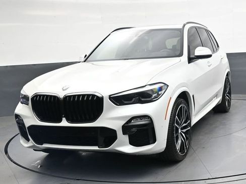 Used 2021 BMW X5 xDrive40i w/ M Sport Package AWD/4WD image 10