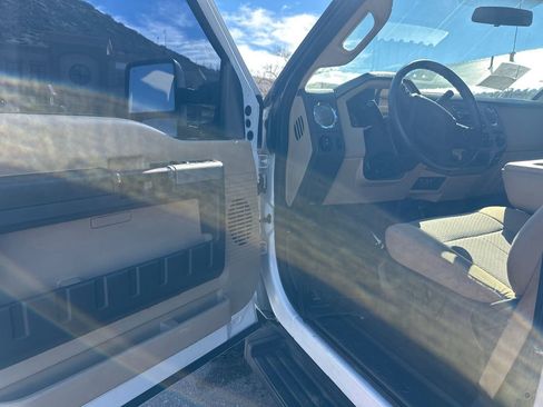 Used 2014 Ford F350 XLT image 8
