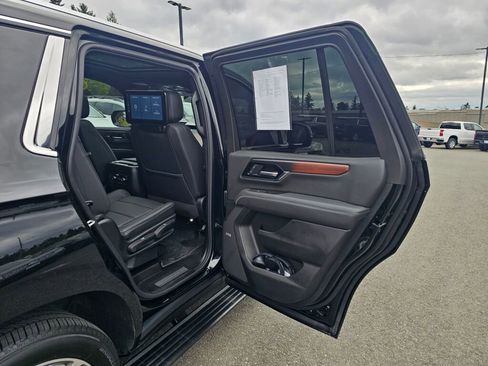 Used 2025 GMC Yukon Denali w/ Denali Reserve Package AWD/4WD image 28