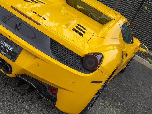Used 2013 Ferrari 458 Spider RWD image 55