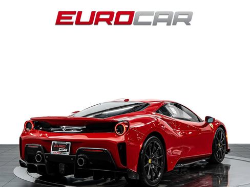 Used 2019 Ferrari 488 Pista Coupe RWD image 5