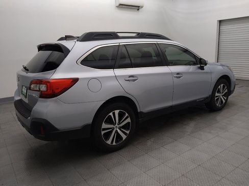 Used 2019 Subaru Outback 2.5i Limited image 10