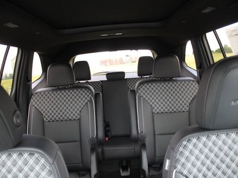 New 2026 GMC Acadia Denali w/ Super Cruise Package image 11