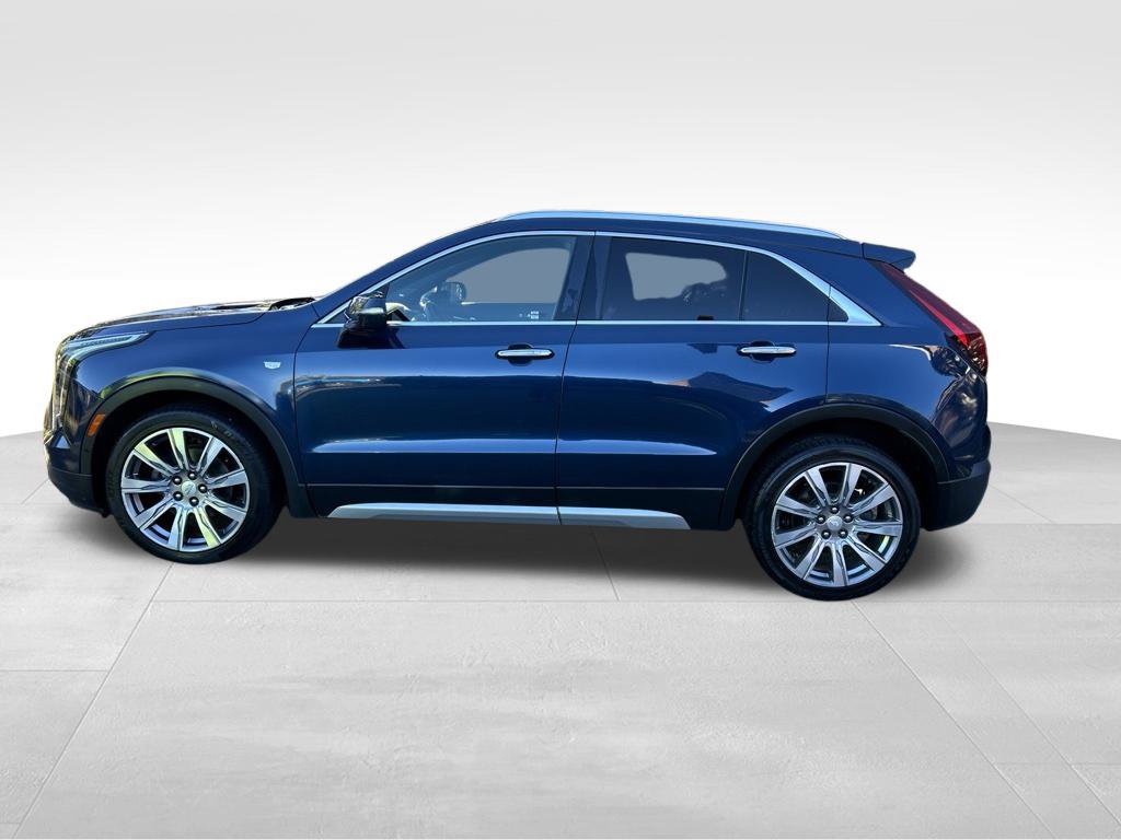 Used 2019 Cadillac XT4 Premium Luxury FWD image 2