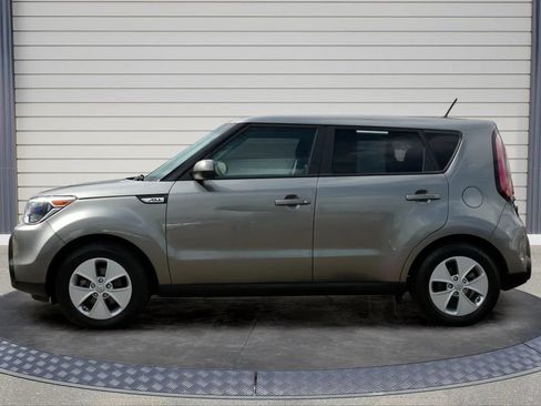 Used 2016 Kia Soul FWD image 4