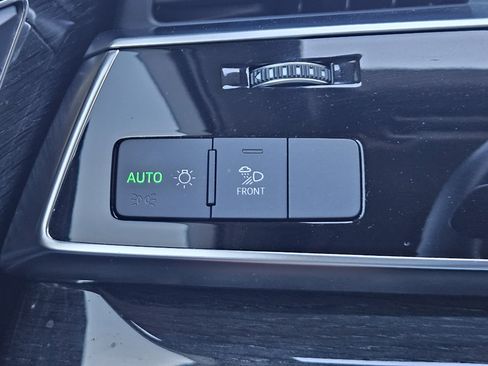 Used 2022 Audi Q7 2.0T Premium w/ Convenience Package image 24