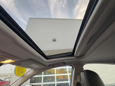 Used 2016 Honda Civic EX-L image 18