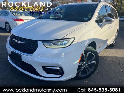 Used 2021 Chrysler Pacifica Pinnacle
