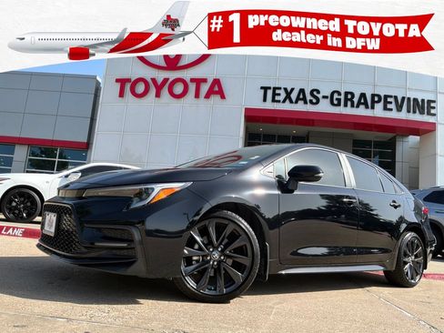 Used 2025 Toyota Corolla SE FWD image 1