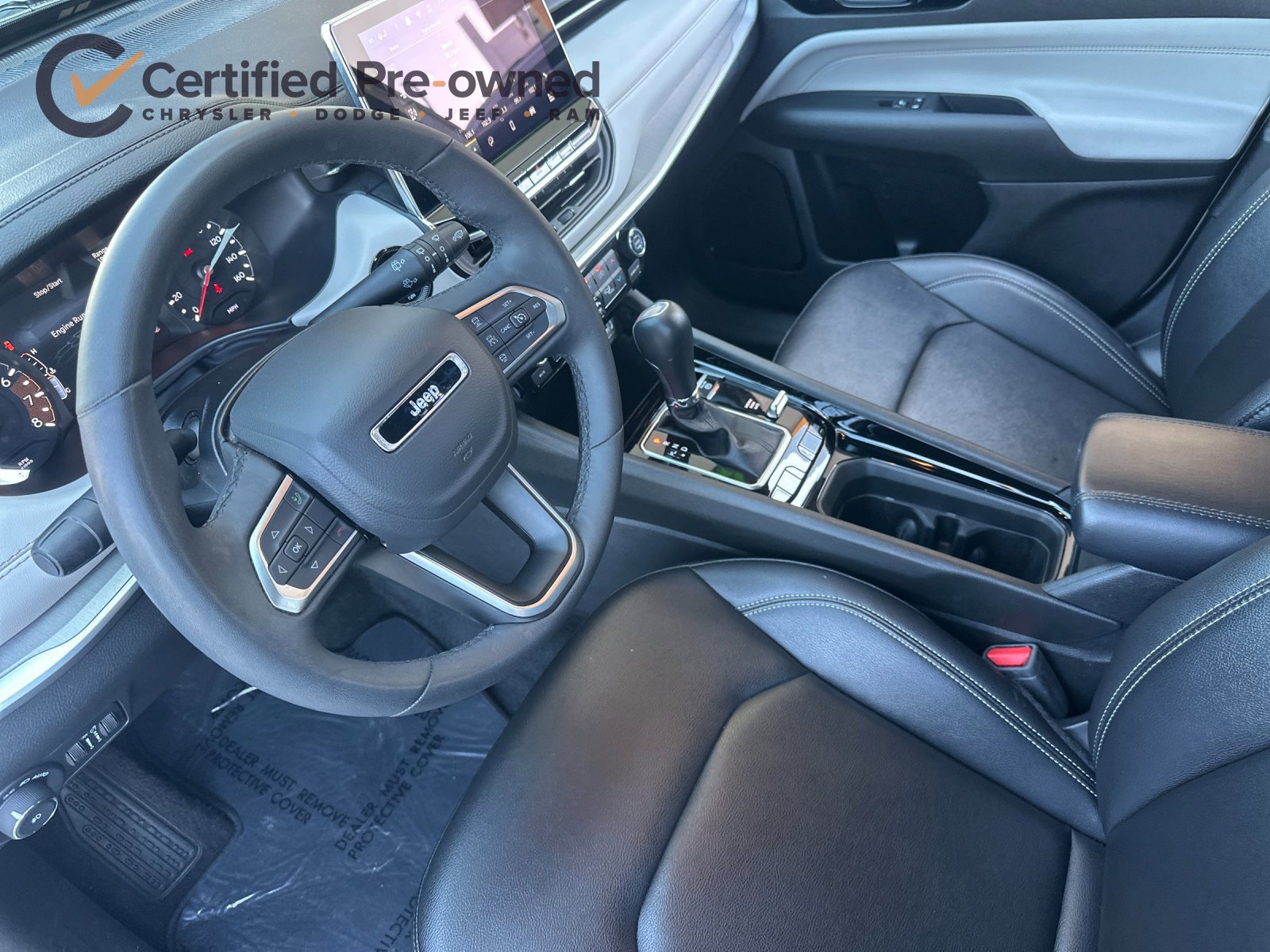 Used 2025 Jeep Compass Limited AWD/4WD image 11