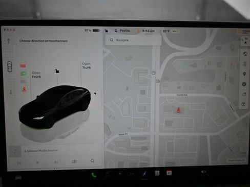 Used 2024 Tesla Model 3 Standard Range RWD image 9