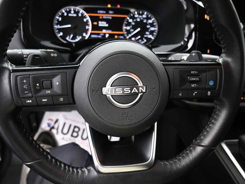 Used 2022 Nissan Pathfinder SV image 6