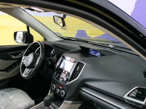 Used 2021 Subaru Forester Premium AWD/4WD image 12